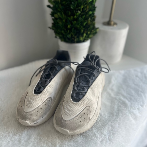 Kids Adidas Originals Ozelia Sneaker - Picture 13 of 16